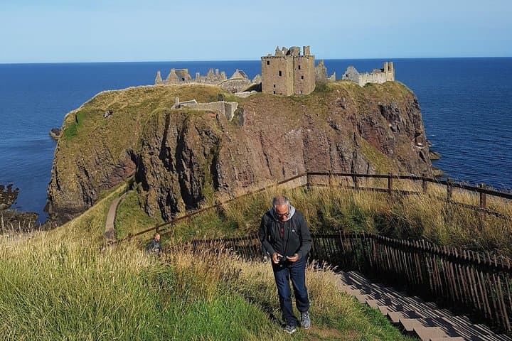 Stonehaven Self-Guided Audio Walk: Robert Burns, BBC Stories & Dunnottar Views photo 2