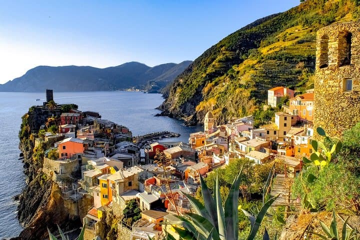 Cinque Terre Shore Excursion from La Spezia: Riomaggiore, Manarola & Vernazza in a Day photo 3