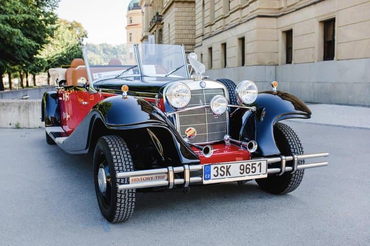 Vintage Mercedes Tour in Prague: 90-Min Private Sightseeing Drive photo 4