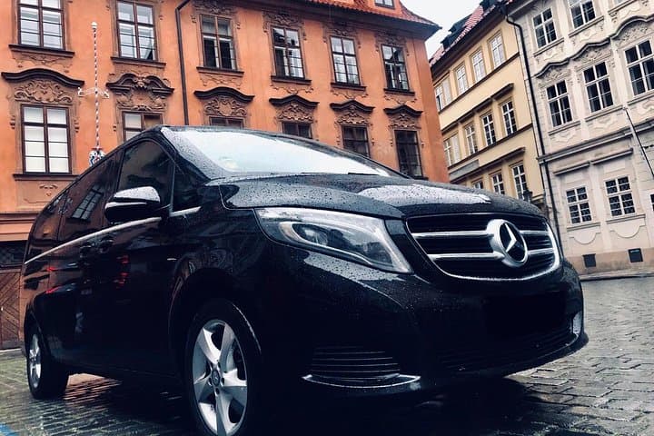 Private Luxury Transfer Passau to Prague — Door-to-Door Comfort