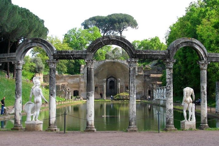 Private Tivoli Day Tour: Villa d'Este & Hadrian's Villa Guided Experience photo 3