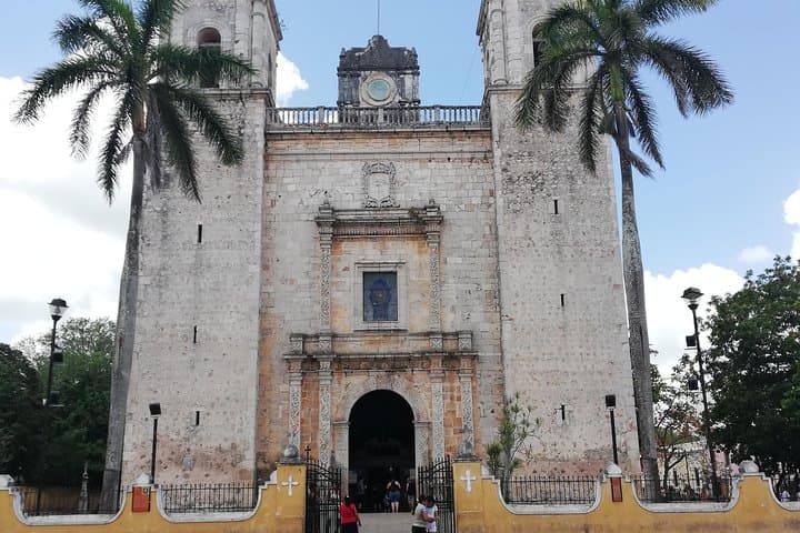 Chichén Itzá, Cenote Swim & Valladolid: Day Trip from Riviera Maya photo 5