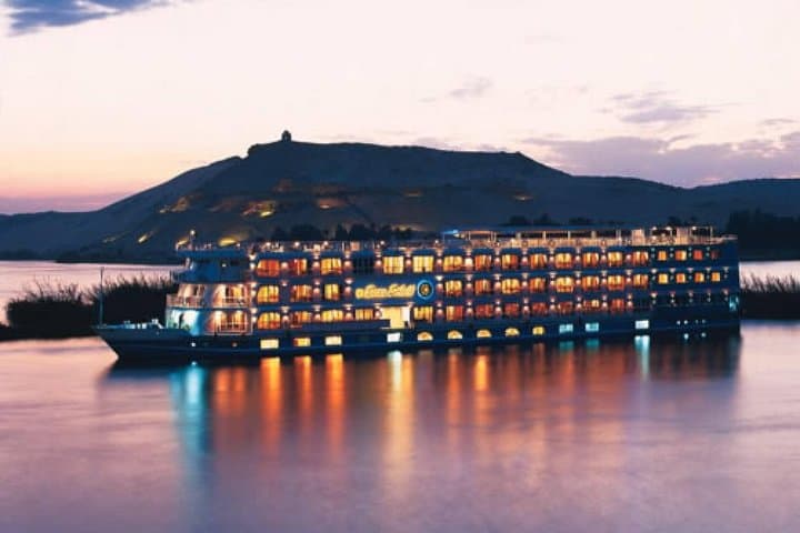 4-Day Nile Cruise from Aswan to Luxor — Philae, Kom Ombo, Edfu & Luxor photo 3