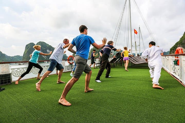 3-Day Oriental Sails Cruise and Kayaking in Halong Bay from Hanoi photo 4
