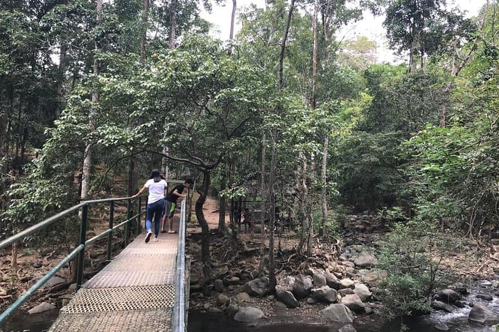 Subic Bay Jungle Survival: Aeta Bushcraft & Bamboo Cooking Day Course photo 6