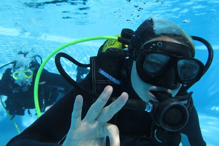 PADI Open Water Diver Course in Madeira | Try Diving at the Royal Savoy photo 3