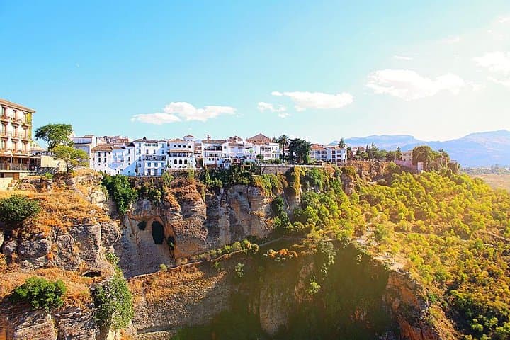 Private Tour of Ronda and Setenil de las Bodegas from Malaga: Day Trip to Andalusian Hill Towns