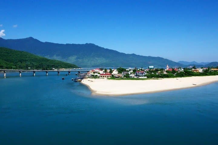 Scenic Drive: Hai Van Pass, Golden Bridge & Marble Mountains Transfer photo 4