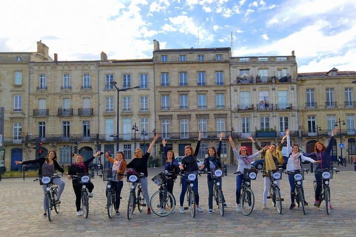 Bordeaux Essentials Bike Tour: Guided Cycling Along the Garonne photo 6