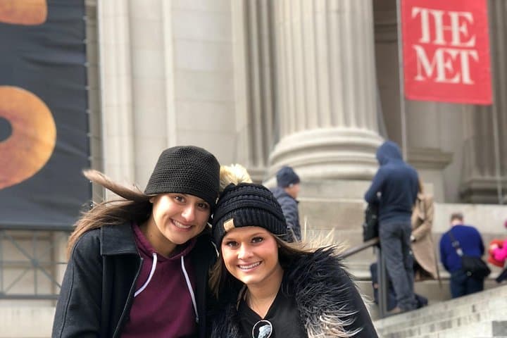 Gossip Girl Pedicab Tour: 90-Minute Manhattan Landmarks & Central Park Stops photo 3