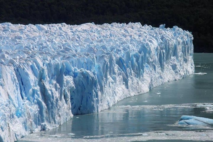 Gourmet Glacier Navigation: Perito Moreno Full-Day Cruise and Hike photo 3
