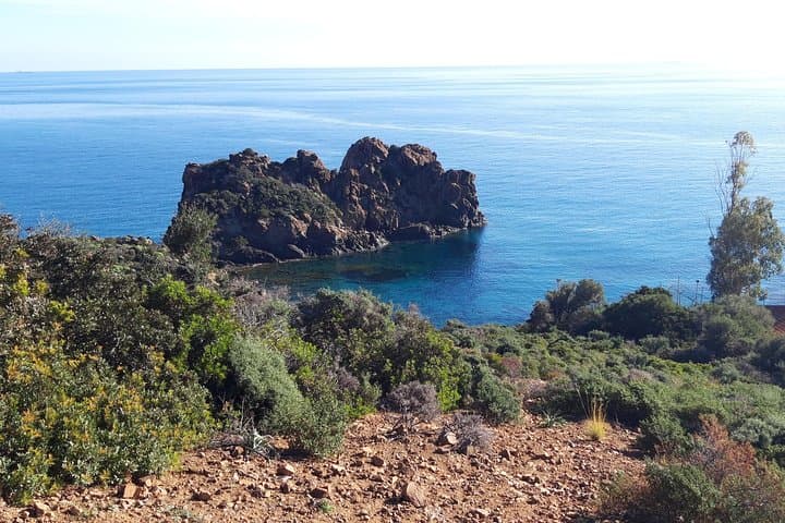 Sa Perda Stampada to Cartucceddu: Sardinia Coastal Hike & Natural Ponds photo 4
