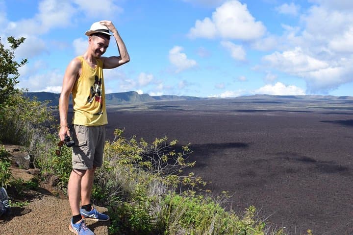 7-Day Galápagos Nature Tour — Santa Cruz & Isabela: Snorkel, Hike & Wildlife photo 4