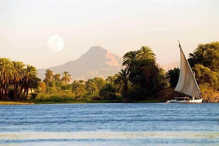 Four-Day Nile Cruise from Aswan to Luxor — Temples, Tombs & River Sailing photo 4