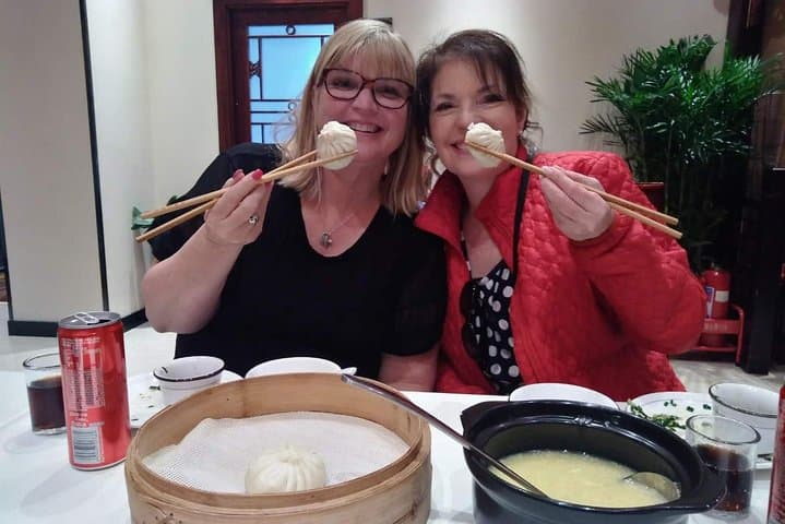 Beijing Private Dim Sum Tour: Hutongs, Dumplings & Skyline Bites