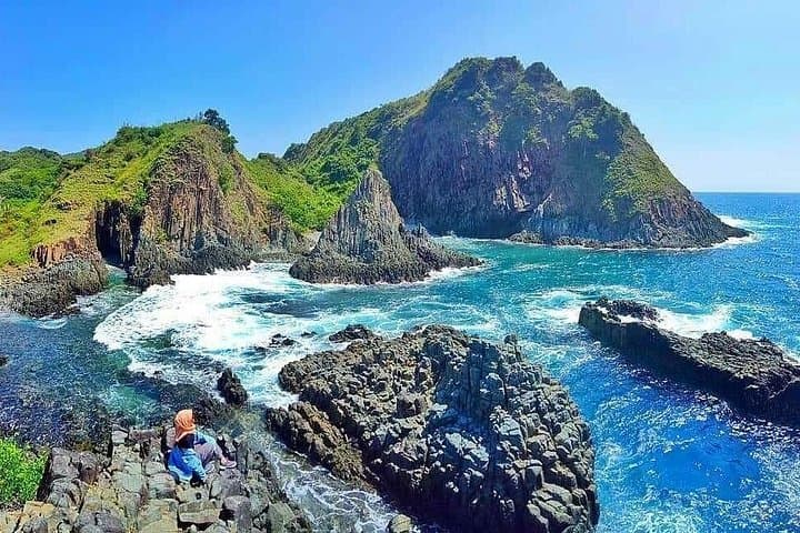 South Lombok Coastline Tour: Merese Hill, Tanjung Aan & Hidden Beaches photo 4