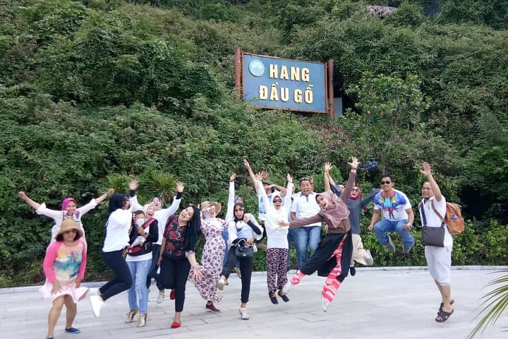 Private Ha Long Bay Day Trip from Hanoi — Cruise, Caves & Kayaking photo 2