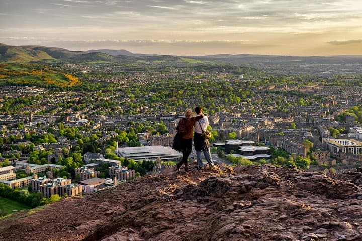 Private Family-Friendly Edinburgh Walking Tour — 4-Hour Personalized Local Host photo 6
