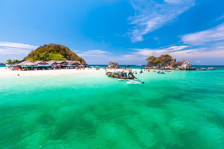 Phi Phi Island Deluxe Speedboat: Full-Day Maya Bay, Pileh Lagoon & Snorkel photo 4