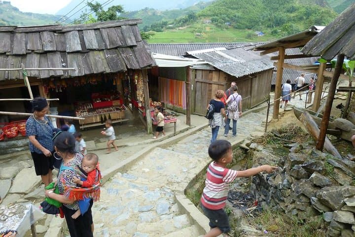 Sapa 2-Day Trek from Hanoi: Cat Cat, Lao Chai & Ta Van Rice Terrace Adventure photo 2