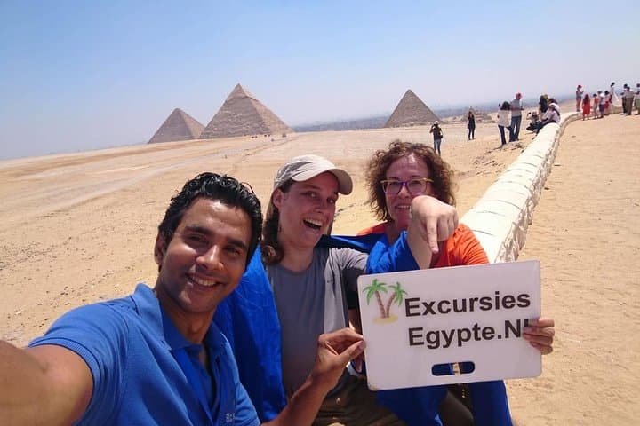 Cairo Day Trip from Hurghada by Flight — Pyramids, Egyptian Museum & Khan el-Khalili photo 4
