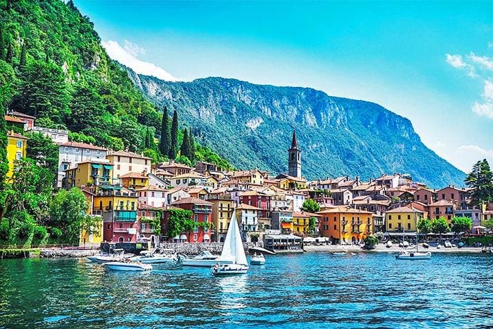Day trip from Milan to Lake Como and Bellagio with public boat cruise photo 6