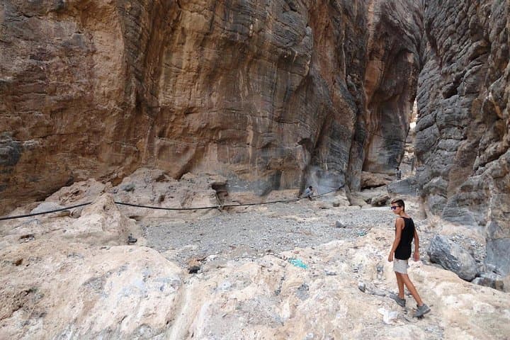 Oman in Four Days: Wadis, Forts, Wahiba Sands and Turtle Coast photo 5