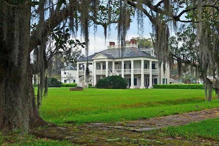 Evergreen Plantation Private Tour from New Orleans: VIP Access & City Drive photo 5
