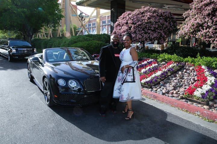 Las Vegas Sign Wedding & Rolls Royce Photo Tour — Iconic Strip Ceremony and Pro Photo Stops photo 4