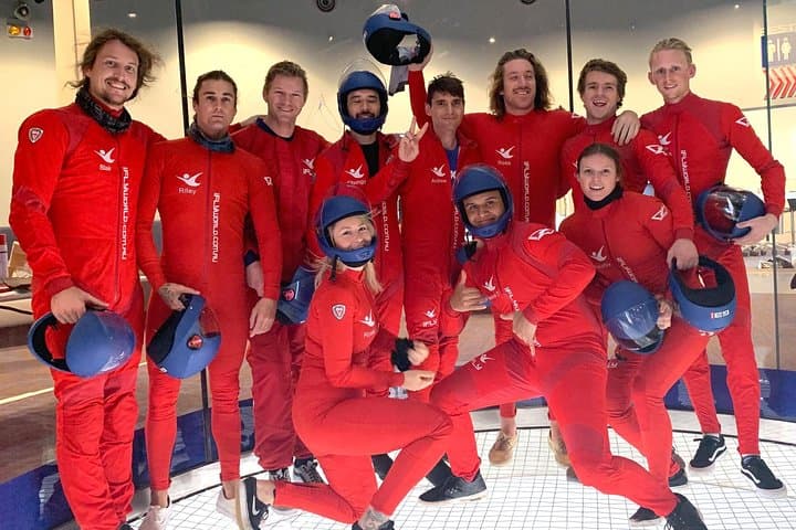 minneapolis-indoor-skydiving-2-flights-personalized-certificate photo 5