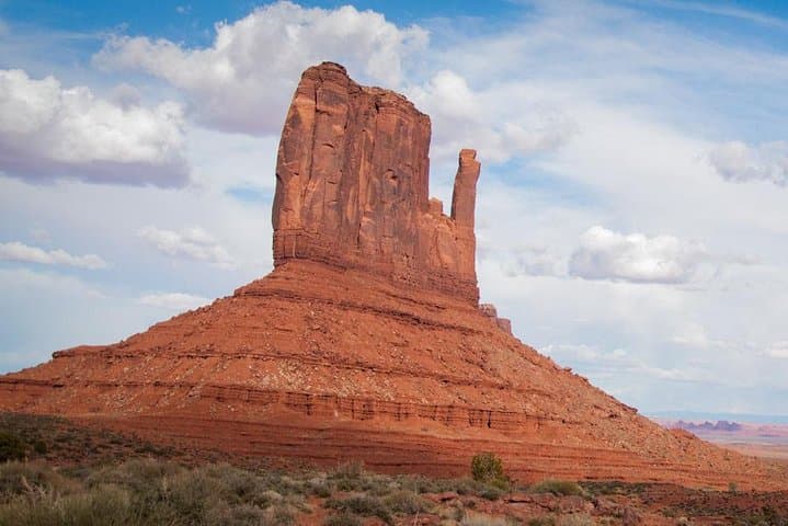 Monument Valley Deluxe Tour: Explore Navajo Tribal Park’s Iconic Monuments and Hidden Backcountry photo 2