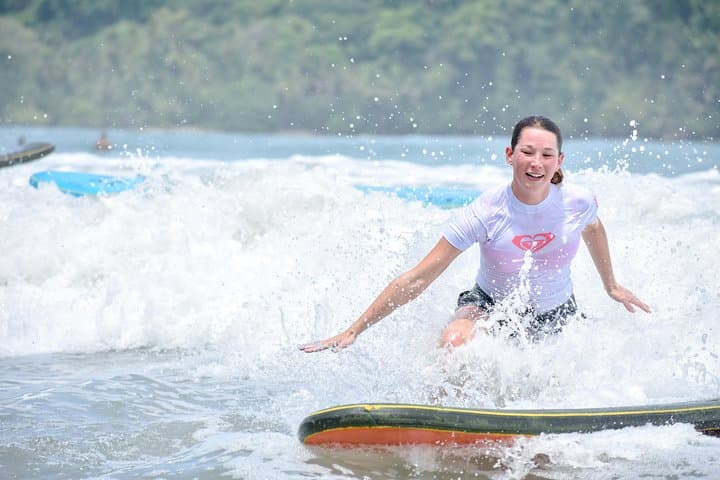 Learn to Surf Espadilla Norte: Manuel Antonio Beginner Lessons & Local Tips