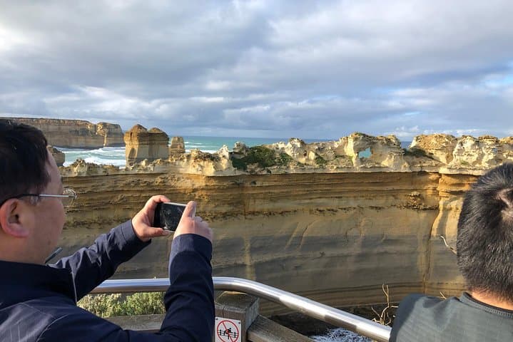 Private Great Ocean Road Local Tour: 12 Apostles, Otways & Wildlife