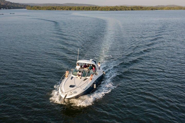 Luxury Speed Boat Cruise on the Mandovi River — Private Yacht in Goa photo 3
