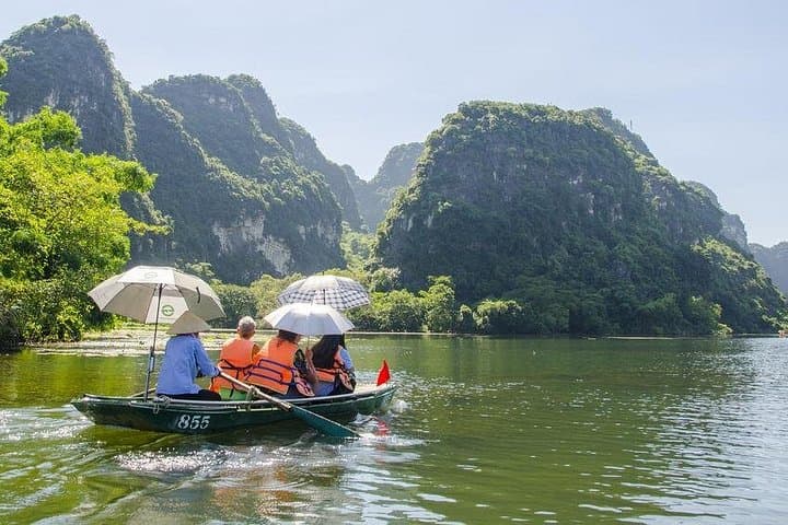 Hoa Lu and Trang An Day Tour from Hanoi — Ancient Capital & Grotto Boat Trip photo 4