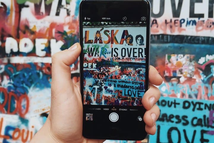 Prague Mobile Photography Workshop: Capture City Light with Your Phone
