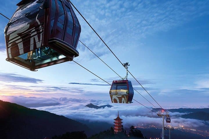 Genting Highlands & Batu Caves Day Trip: Skyway, Temples, Batik & Pewter
