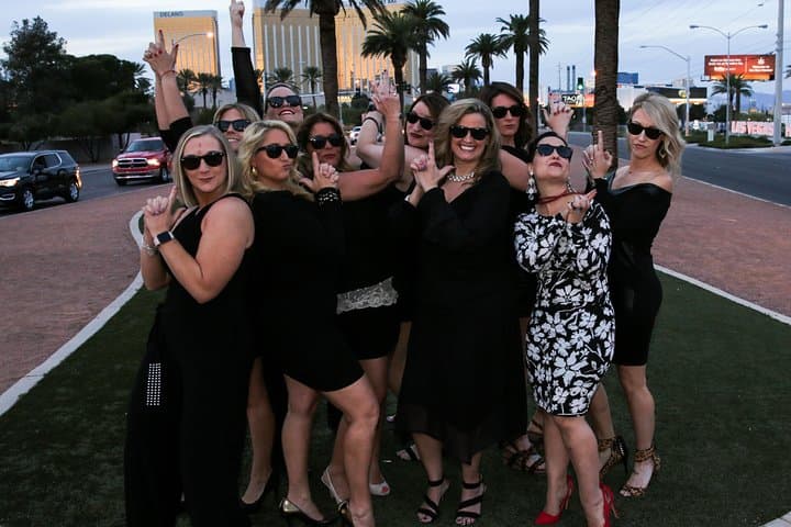 Las Vegas Limo Photo Tour: Pro Photographer on the Strip photo 3