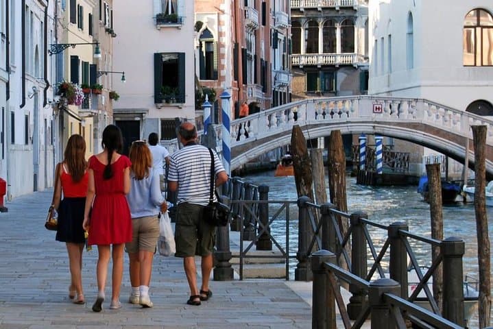 Venice Walking Tour: St. Mark's Square, Doge's Palace & Mercerie (90 min)