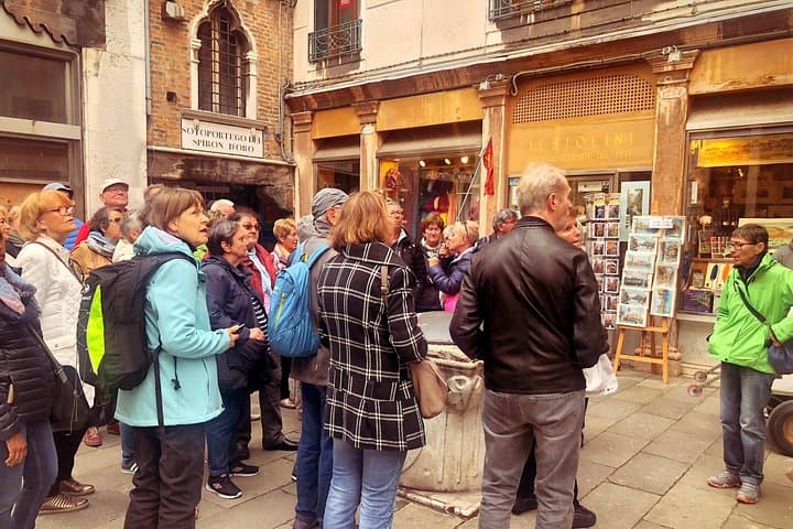 Venice Walking Tour: St. Mark's Square, Doge's Palace & Mercerie (90 min) photo 4