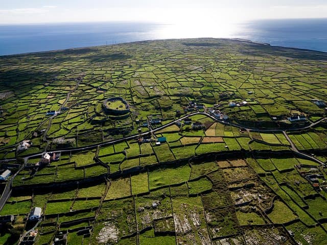Connemara, Aran Islands & Cliffs of Moher Day Tour from Galway photo 4