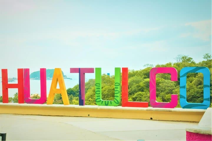 Huatulco Shore Excursion: Santa Cruz City Tour, Mezcal Tasting & Coastal Views