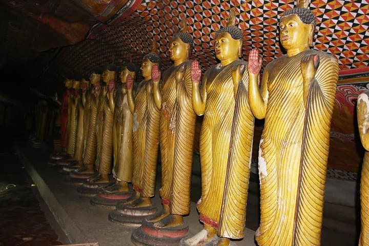 3-Day Private Tour to Kandy & Sigiriya from Colombo — Sigiriya Climb, Dambulla & Spice Gardens photo 2