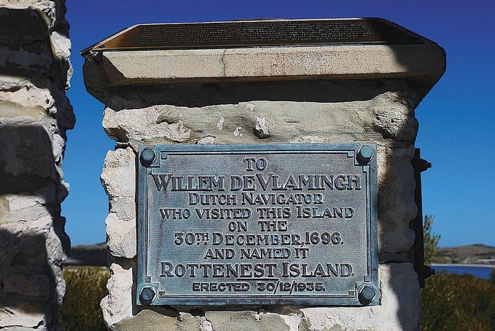 Rottnest Island Bayseeker Tour: Scenic Island Loop, Lookouts & Salt Lakes photo 4