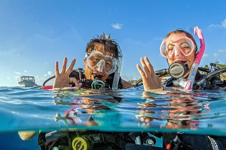 Discover Scuba Diving at Le Morne: EasyDive Mauritius Introductory Dive