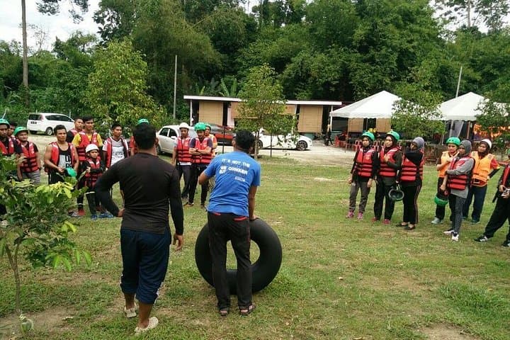 Gopeng River Tubing on Kampar River: 3.5 km Splash Adventure from Kuala Lumpur photo 3