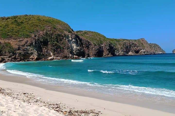 Explore Lombok's Midsouth Coastline: Tunak, Merese Hill & Kuta Beaches photo 5