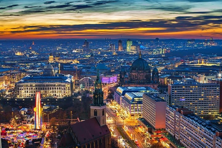 Berlin Night Tours by Locals: Private Walking Experiences in Kreuzberg & Mitte photo 4
