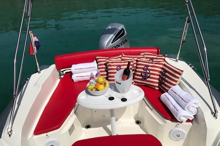 Private speedboat day trip to Zlatni Rat (Golden Horn), Brač & Hvar from Split photo 4