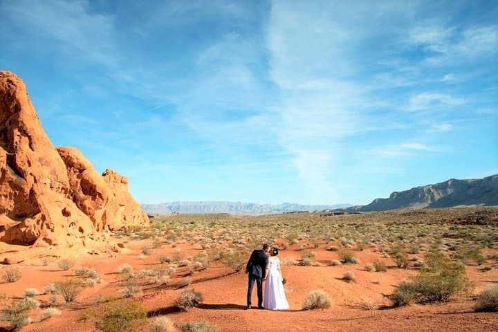 Valley of Fire Wedding by Private Limousine — Red Rock Ceremony from Las Vegas photo 4